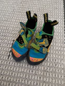La sportiva EUR 38 Size 6 Climbing Shoes