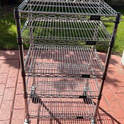 Mobile cart with 4 shelves