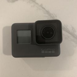 GoPro HERO5 With Accessories 