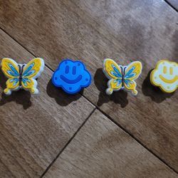 Lot Of 4 Croc Charms Butterflies And Smiley Faces 