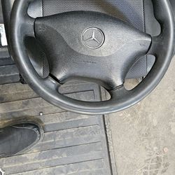 2014 Mercedes Sprinter Steering Wheel 