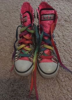 Girls size 12.5 Sketchers high tops, barely worn!