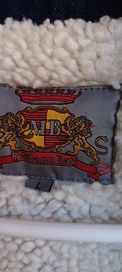 Buena Chacket  marca  MILANO  BAY   made in Korea  Size L  Okey Personas Serias Okey Gracias