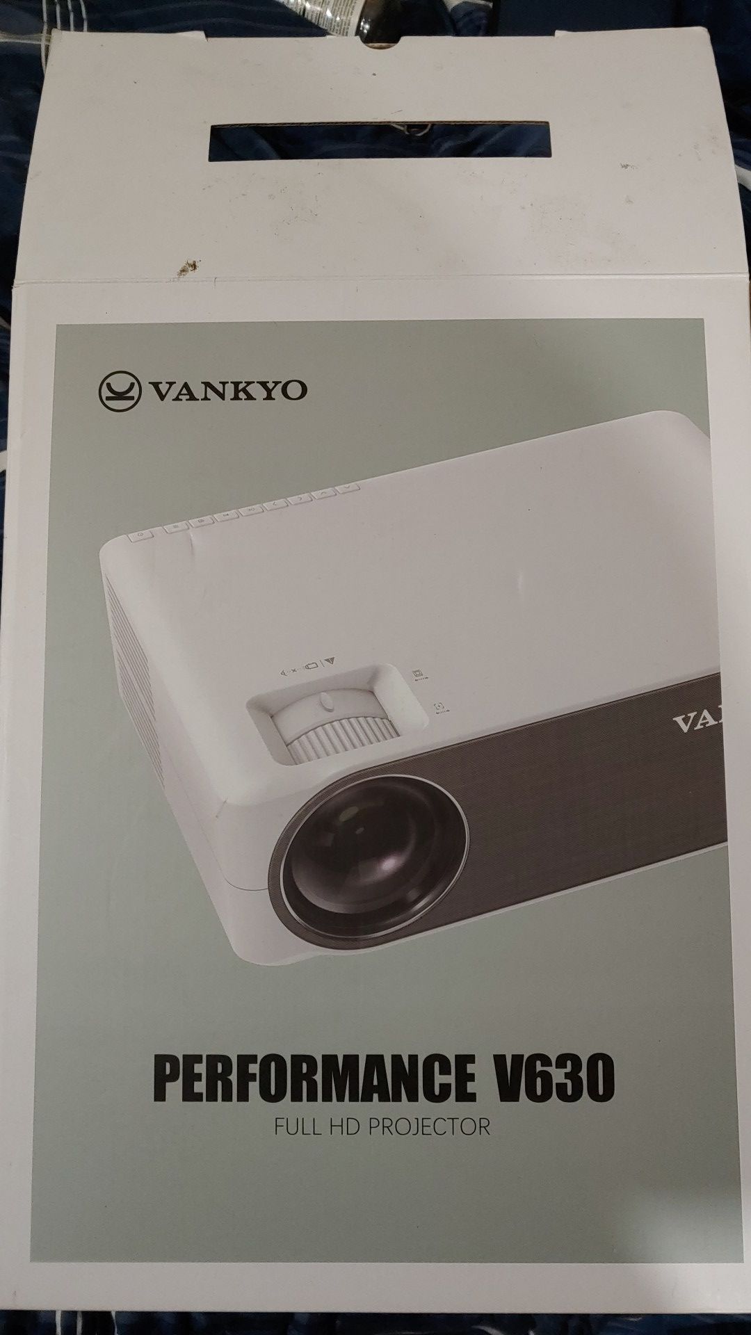 Vanko V630 projector and 120" screen