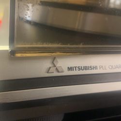 Mitsubishi PLL Turn Table LT-22