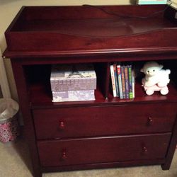 Dresser With Changing Table
