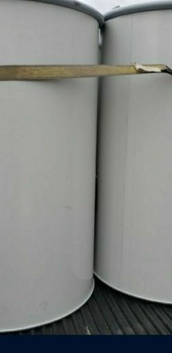 Metal BARRELS great for Storage. Removable Lids