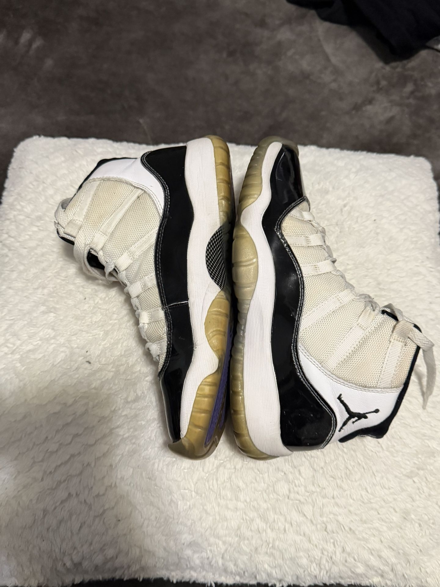 Jordan 11s