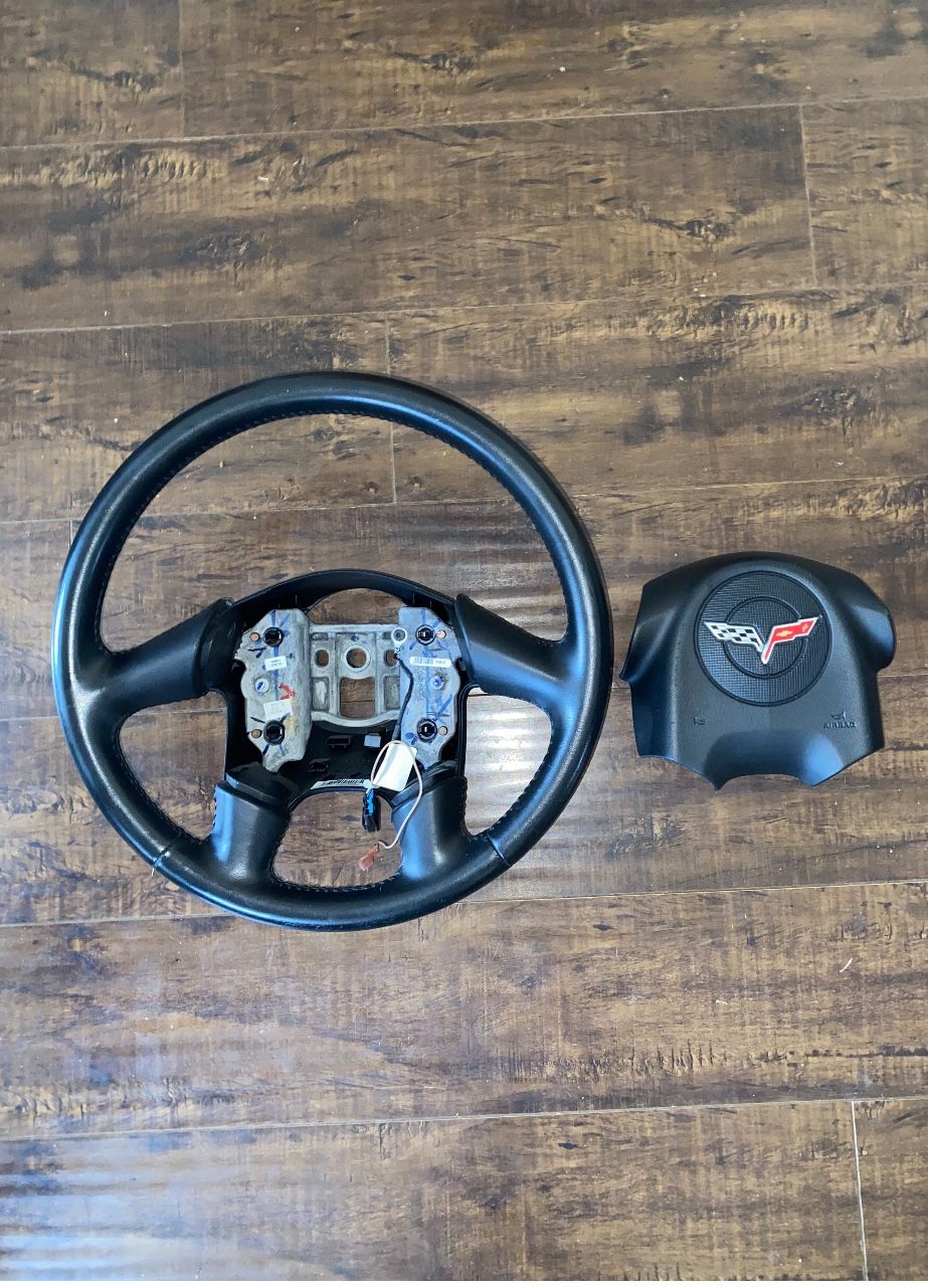 Steering Wheel And Airbag