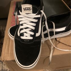 Men’s Size 11 Vans