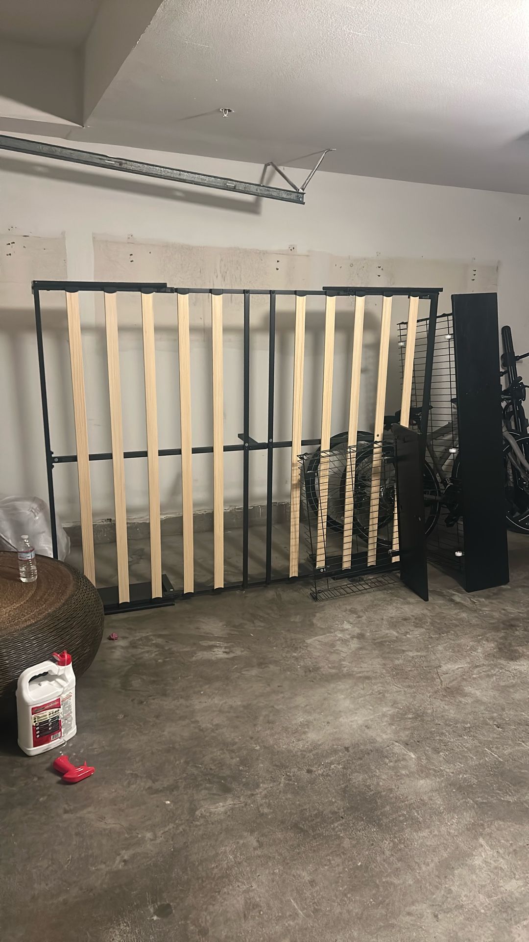 Queen Flat Bedframe
