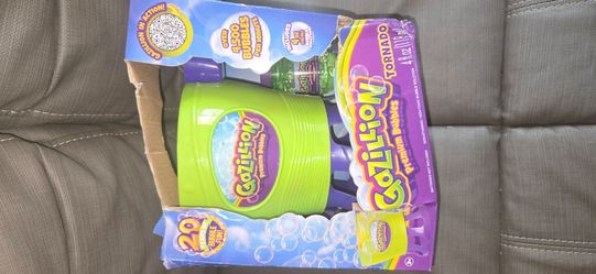 Gazillion bubble machine