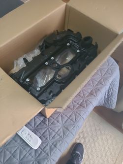 2014 BMW X1 , valve cover