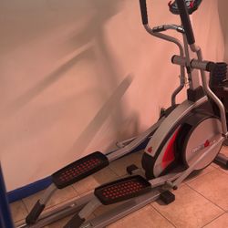 Ironman Eliptical Fitness 530e