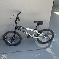 BMX BIKE