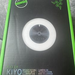 Razer Kiyo 1920 x 1080p with adjustable ring light