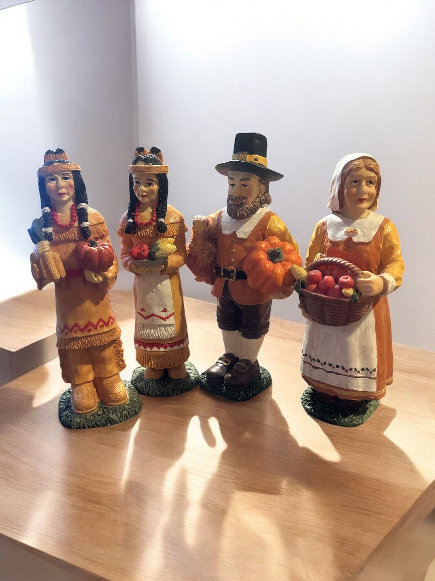 Pilgrim Man Women and two native Indian Statue Harvest Decor Autumn Table Thanksgiving Gift Nature Fall Country Cottage Kitchen Pumpkin Village Couple