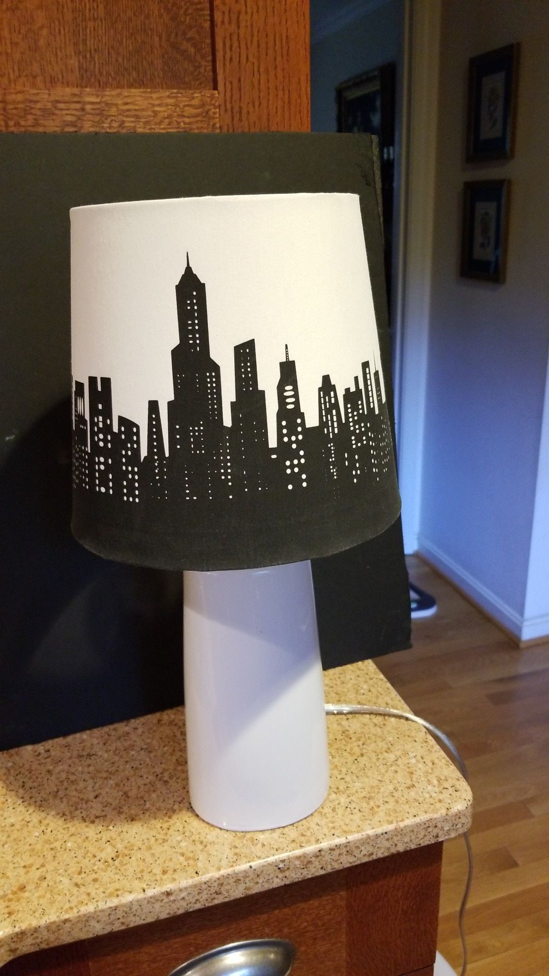 Cityscape lamp
