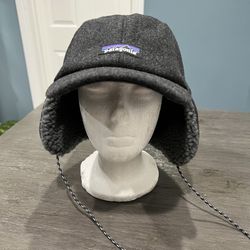 Patagonia Recycled Wool Ear Flap Cap Size Large Grey NWOT