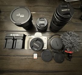 Canon M50 Bundle