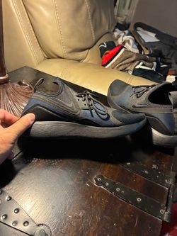 Size 10 Nike Lunar Charge