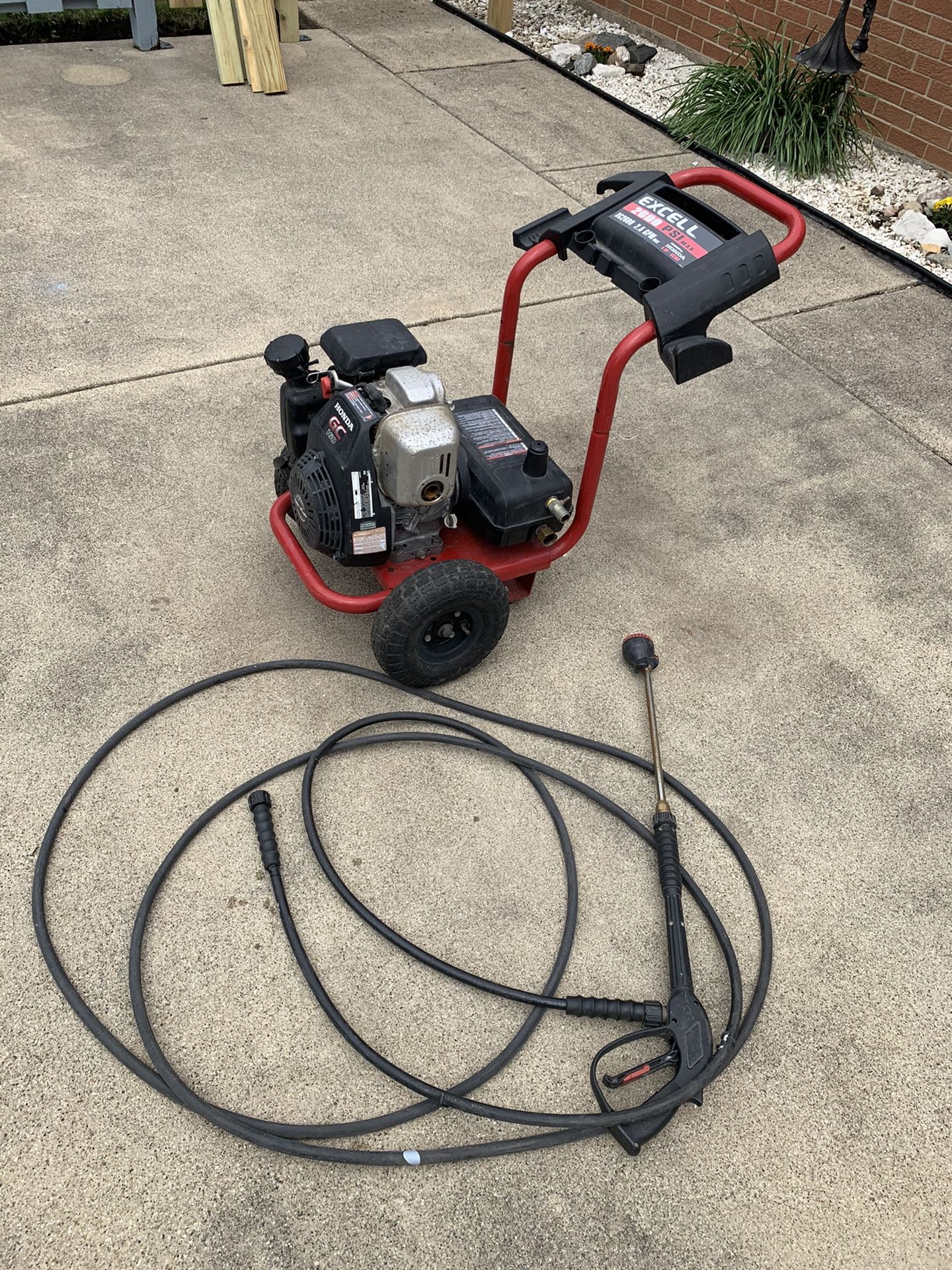 Excell Power Washer Honda Motor 2600 psi for Sale in Des Plaines, IL