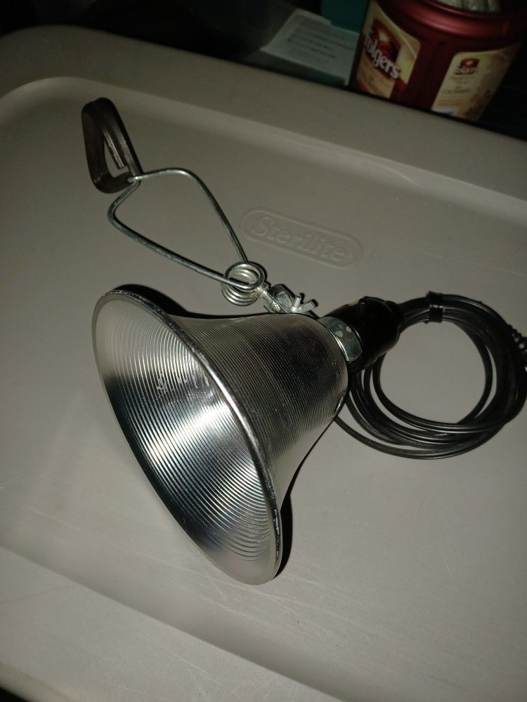 STANLEY,TROUBLE LIGHT,W/METAL CLAMP RUBBER COATEDQQQ1Q