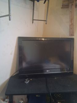 Two tvs for 40$