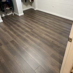 Vinyl Planks 