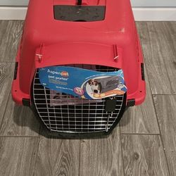 Enclosed Dog/Cat Kennel New 