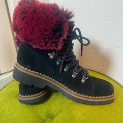Black Suede Lace-Up Winter Boots with Fur Trim