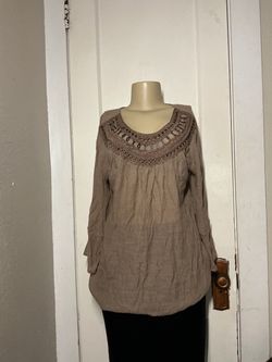 Krazy Kat brown blouse with lace trim