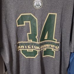 Milwaukee Bucks T-shirt #34
