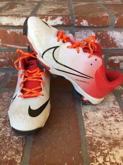 Free Youth Baseball/ Softball Cleats Size 6