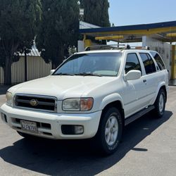 2000 Nissan Pathfinder