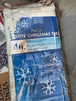 Free white 4 ft Christmas tree