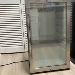 Summit Appliance Glass Refrigerator 
