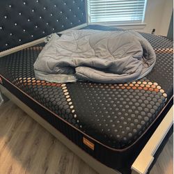 KING COPPER MATTRESS MEDIUM  1 YEAR OLD