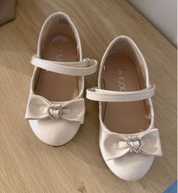 Toddler girl shoes size 9