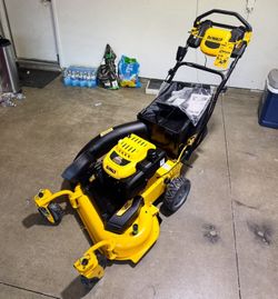 Dewalt 28in Gas Mower 