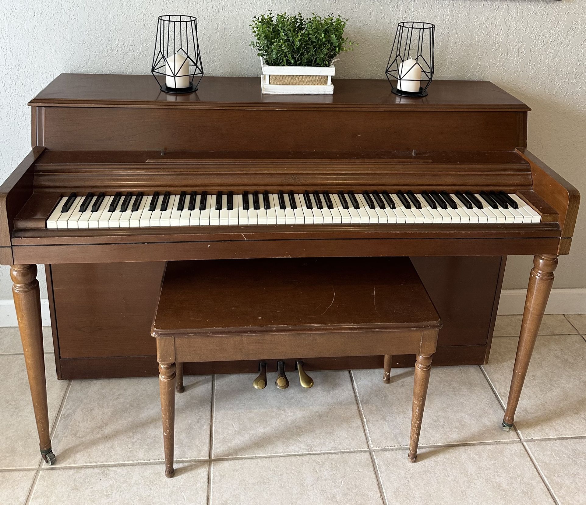 Wurlitzer Piano w/ Bench