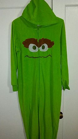 Oscar the Crouch Footie Pj's!! Size XL