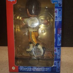 NFL - Forever Collectibles - Legends Of The Field - Brett Favre - Limited Edition Bobblehead