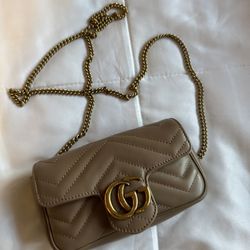 AUTHENTIC Gucci Marmont Super Mini Leather Bag