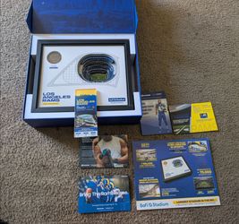 LA Rams Los Angeles Season Ticket Gift Box SoFi Stadium Replica Dirt 2020