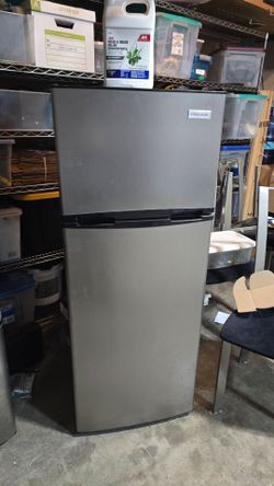 Small fridge/freezer