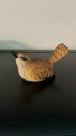 Bird Figurine Poly resin 5”L 