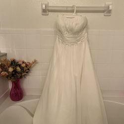 David’s bridal Sleeveless Wedding Dress