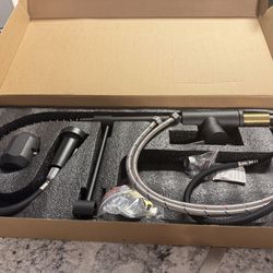 Brand new black High End Faucer