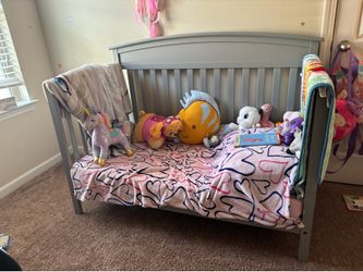 Graco Benton 3 in 1 convertible crib